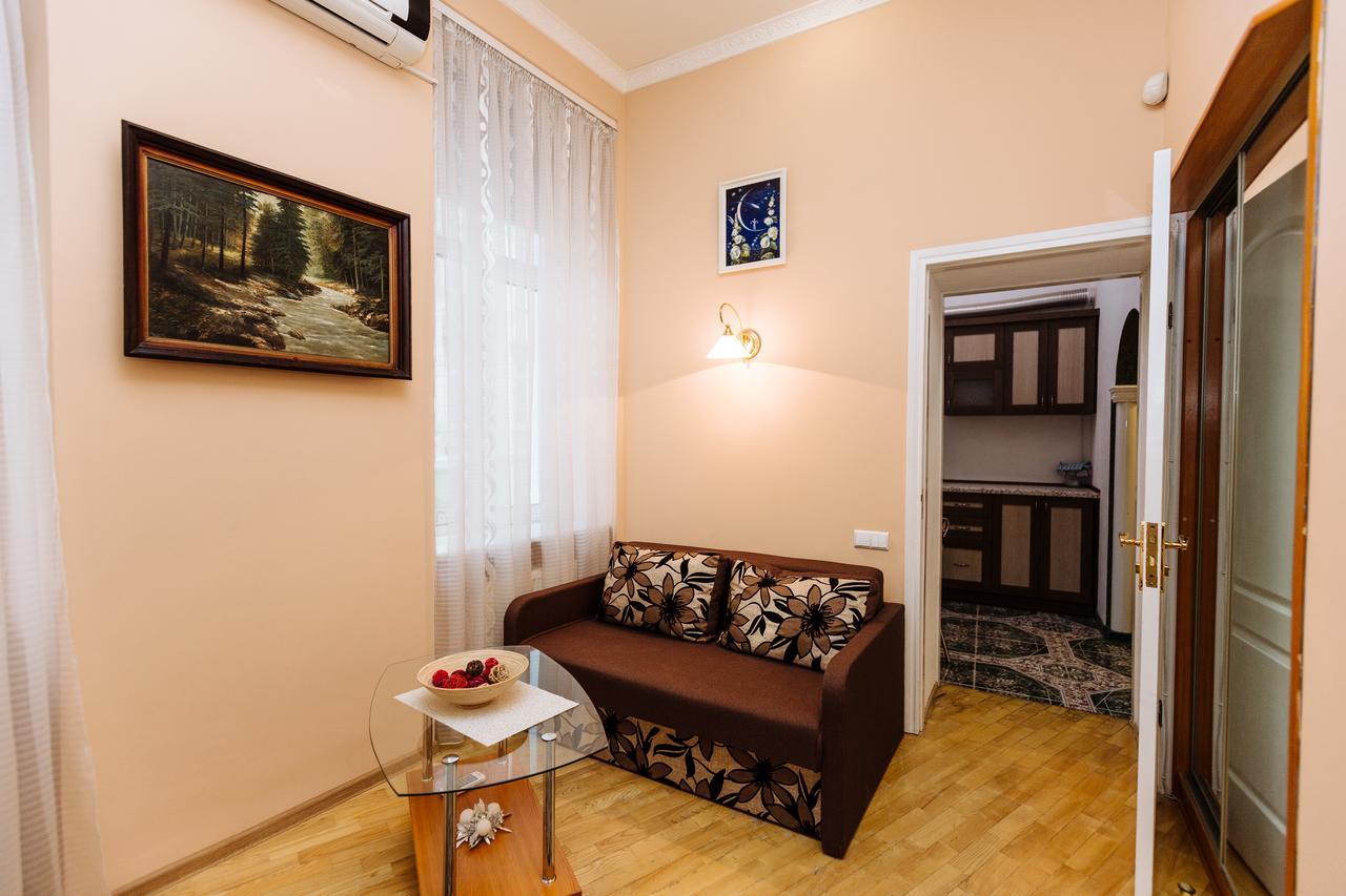 Apartments On Teatralna 26 Lvov Exteriér fotografie